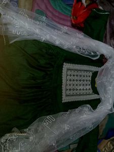 VoodeVogue Green Embroidered Kurti