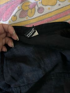 Relaxed Fit Black Button-Down Shirt
