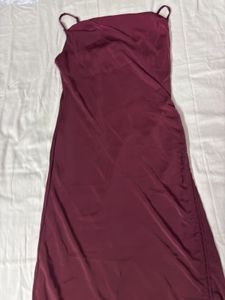 SALE⁉️ZUDIO COWL NECK BURGUNDY BODYCON