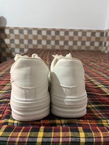 NIKE Airforce 1 Second copy shoes available for HER ( Girls ) New with tag &amp; original Nike box with premium packaging Brand - RD Shoes ( Nike airforce 1 second copy ) Size - UK 6 ( 40 size )