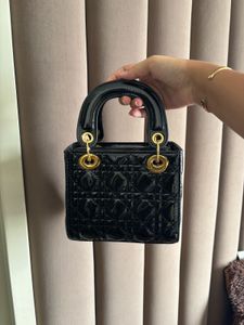 Elegant Black Handbag