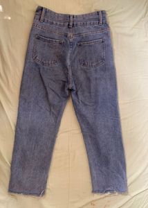 Frayed Hem Mom Jeans