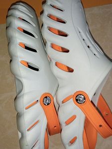 Crocs UK 10
