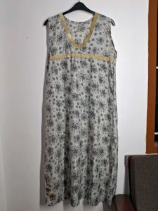 Sleeveless Long Dress.