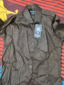 a brand new shirt withen tag
