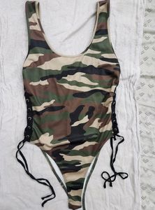 Forever 21 - Bodysuit - Side sexy detail - Top