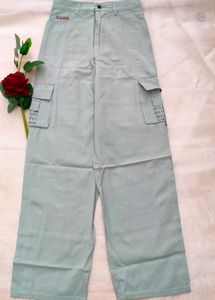 🩶 Straight Leg Cargo Jeans 🩶