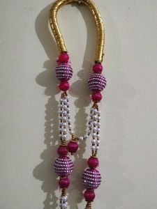 Decorative Pink &amp; White Beaded Garland