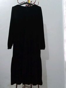 Elegant Black Dress