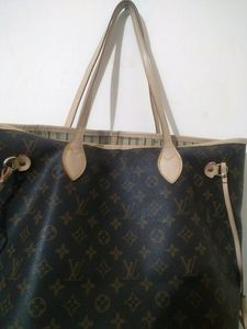 LV TOTE BAG