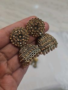 Set Of 4 Golden Earrings Without Back Stopper
