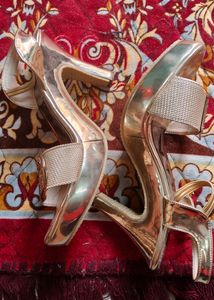 Golden 5 Inch Highheels