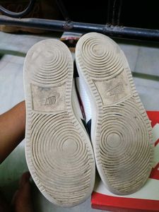Nike Court Borough Sneakers