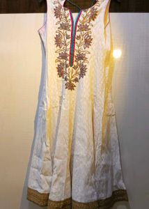 Embroidered White Kurti