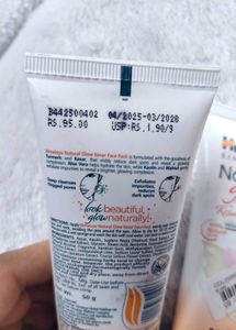 Himalaya Natural Glow Face Pack 2