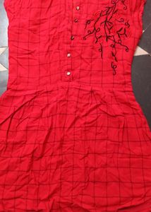 Tops Red