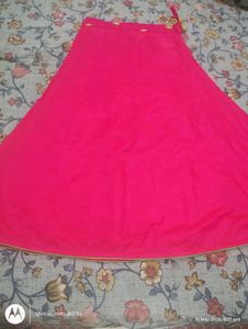 🔥Pink or Parrot Green Lahenga🔥