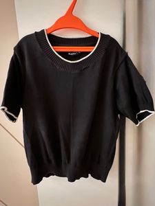 Black &amp; White Trim Top