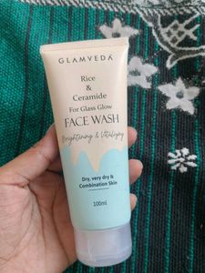 Glamveda Rice & Ceramide Face Wash