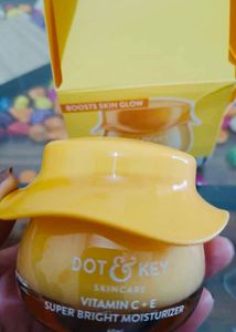 lVitamin C + E Moisturizer for Glowing Skin