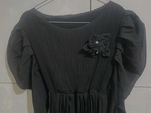 Elegant Black Pleated Dress