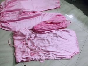 Pink Sleeveless kurta set
