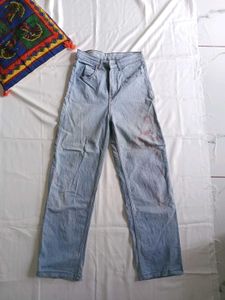 Loose Fit Straight Jeans