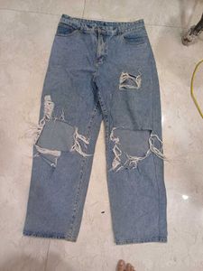 Baggy Ripped Jeans