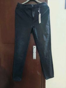 (Tag) Vero Moda Black Jeans