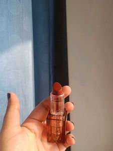 Tint Me on Lip Balm - Swiss Beauty