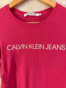Cute original CK T Shirt Never Worn