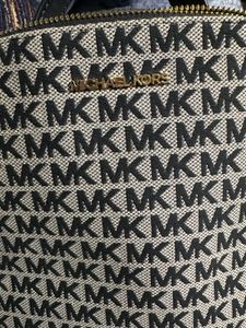 Authentic Michael Kors’ Cindy Large backpack