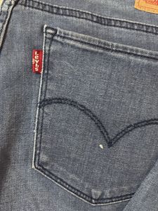 Levi&#39;s Blue Denim Jeans