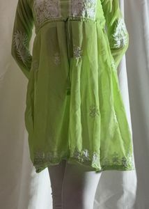 Green Kurti