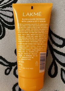 Lakme Blush & Glow Facewash