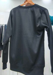 Black Long Sleeve Sweatshirt