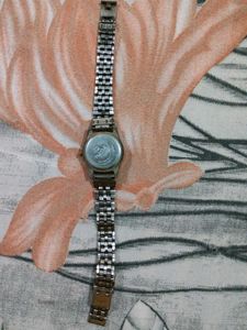 Elegant Men , Women Watch