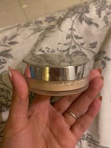 Miss Claire Face Powder