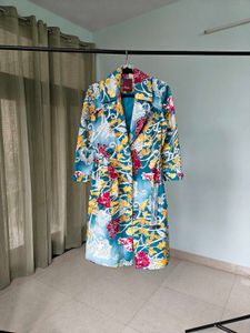 Beautiful Vintage Floral Printed Trench Coat.