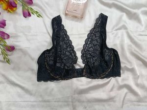🇳🇿💫💕Elegant Black Lace Bralette