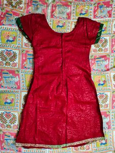 Maroon &amp; Dark Green Kurti Set