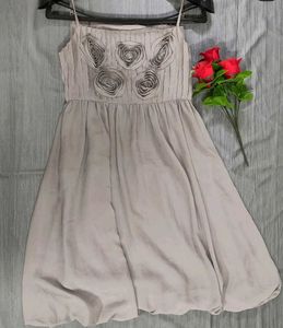 Rose Detailed Grey Dress🌹
