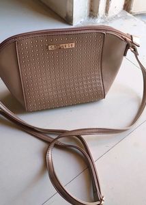 Caprese Sling Bag