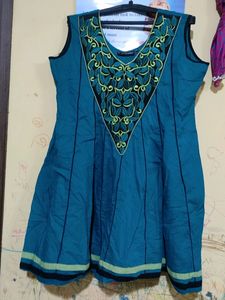 Short Sleeveless Kurti