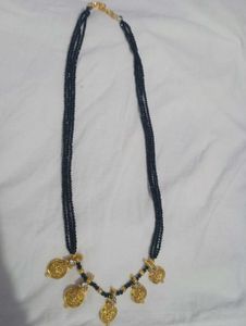 Elegant Black Beaded Necklace