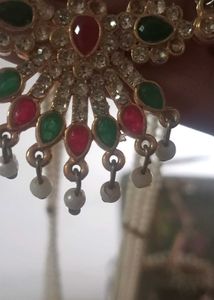 Elegant Gold Necklace