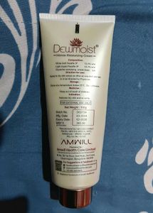 liquid paraffin cream ( DERMATOLOGIST SUGGESTION)