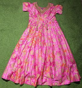 LADIES GOWN brand NEW