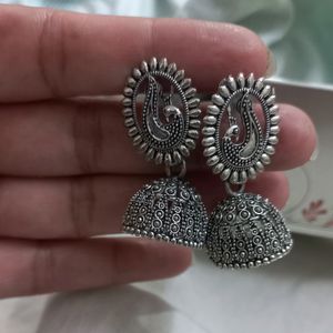 Beautiful Silver Alike Jhumki ❤️
