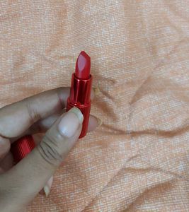 Charlotte Tilbury Matte Revolution Mini Lipstick